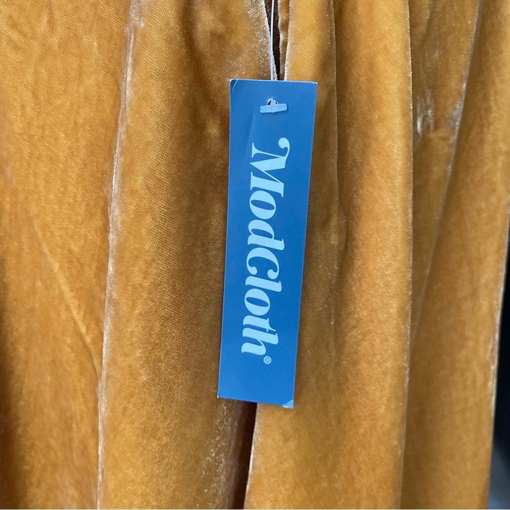 ModCloth Mustard Velvet A-Line Skirt - Picture 4 of 9